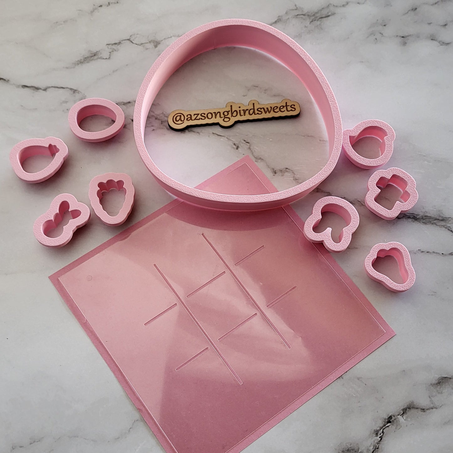 Tic Tac Toe Egg Cookie Cutter with mini cutters and stencil